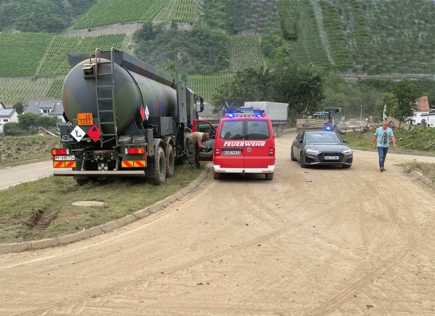 Logistikkommando der Bundeswehr unterstützt bei der Hochwasserkatastrophe in Deutschland